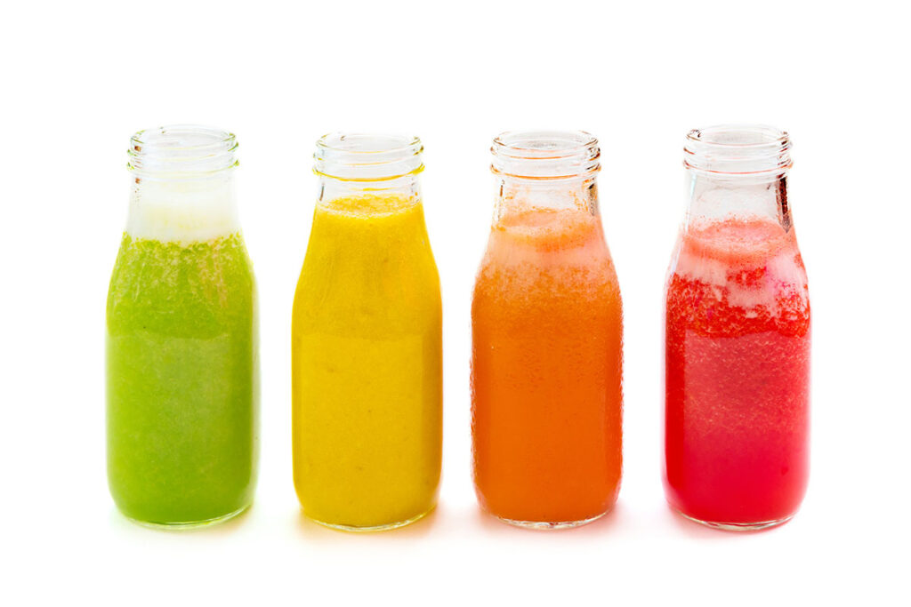 野菜ジュースや果汁100％ジュースの糖質と酸性度は？