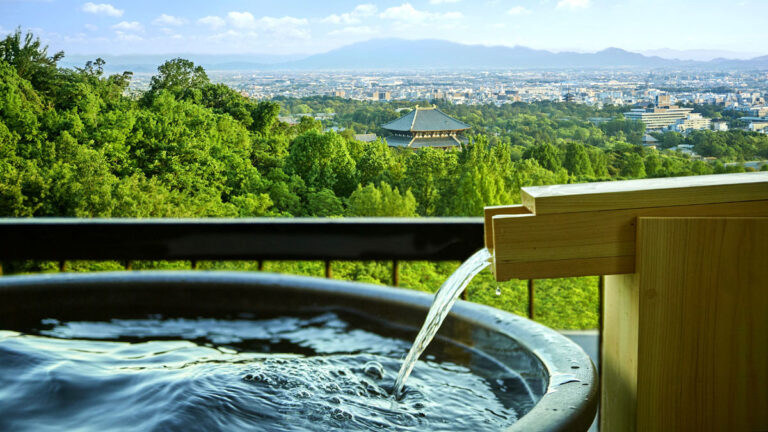 「ANDO HOTEL 奈良若草山」で、東大寺を望む露天風呂と大和グルメ！