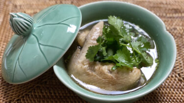 生姜と手羽先のぽかぽかスープ！タイの「トムソムピークガイ」のレシピ #世界の料理