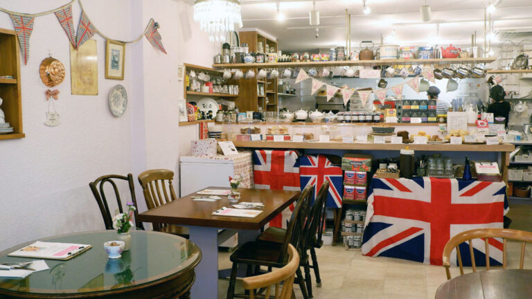 イギリスの“本場”ティールーム気分を満喫！人形町の「Tiny Toria Tearoom」
