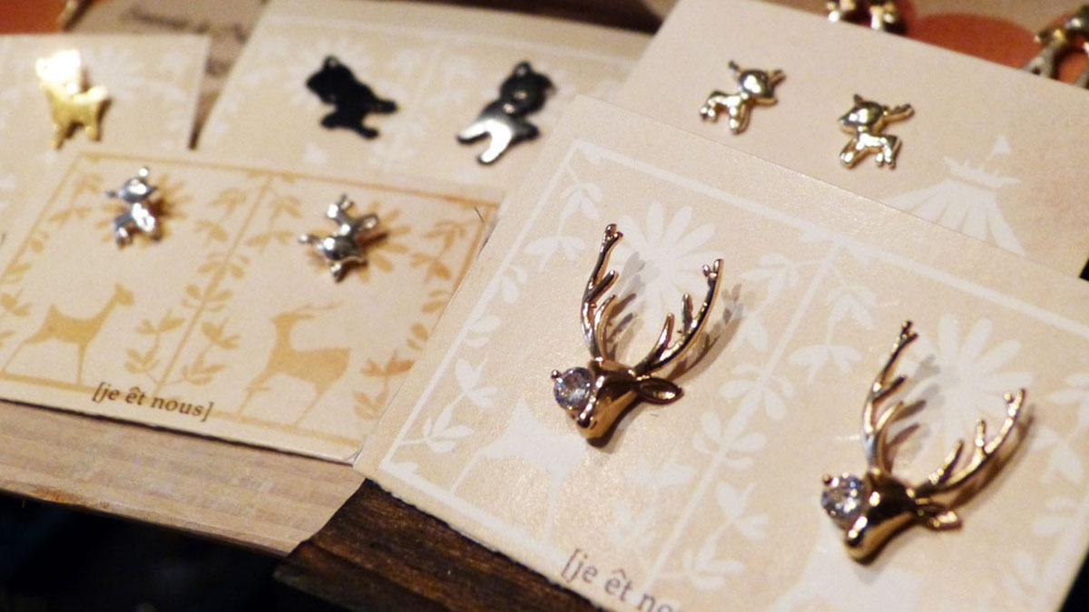 奈良の鹿雑貨店「ジュエヌ」と「パピエ ブリュス」で、可愛くてエレガントな鹿はいかが？